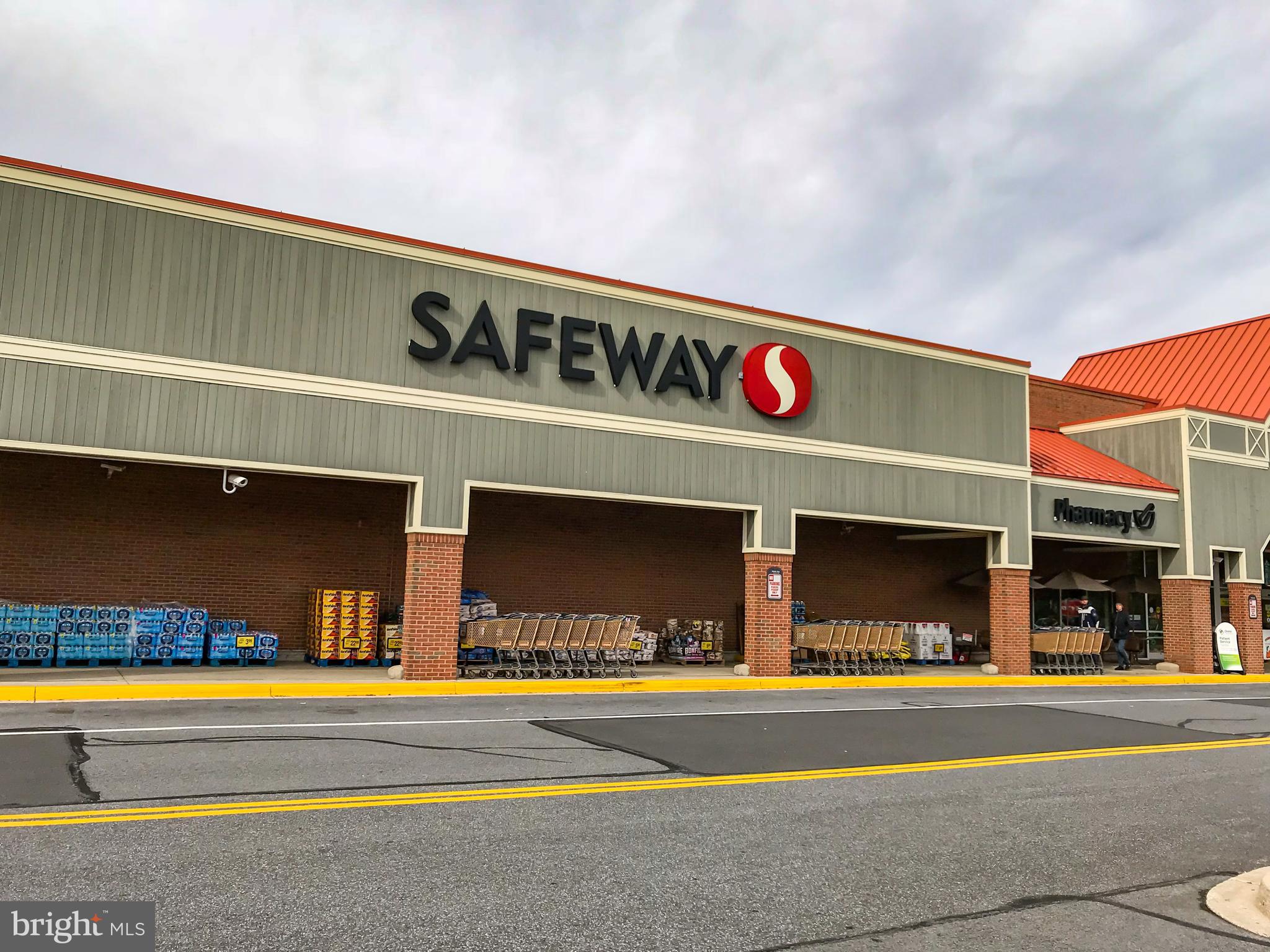 5209 Woodville Road Mount Airy, MD 21771 - Photo 78 of 90 a view of street with large building
