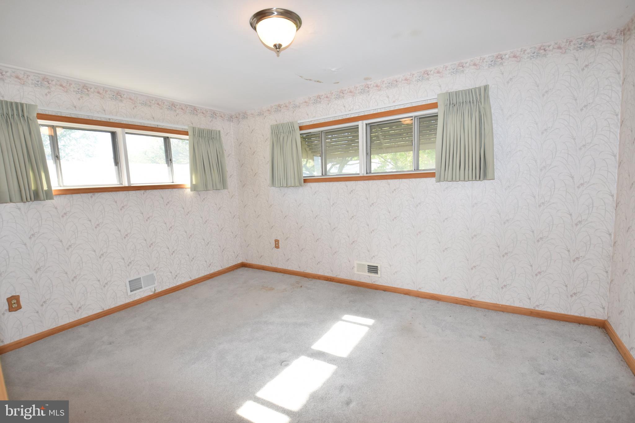 2421 Ellis Road Baltimore, MD 21234 - Photo 20 of 27 Master Bedroom