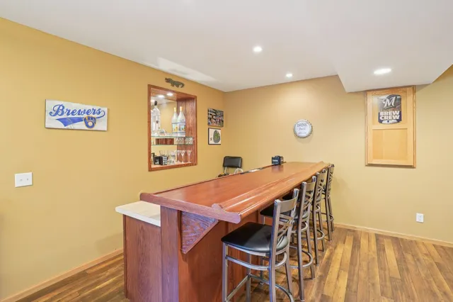 $535,000 | 501 Glacier Trail, Mount Horeb, WI 53572