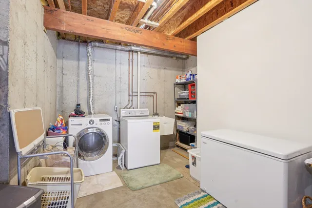 $535,000 | 501 Glacier Trail, Mount Horeb, WI 53572