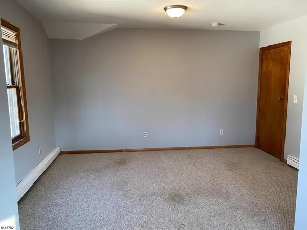 $2,250 | 19 Lakeview Place, Unit 2, Verona, NJ 07044