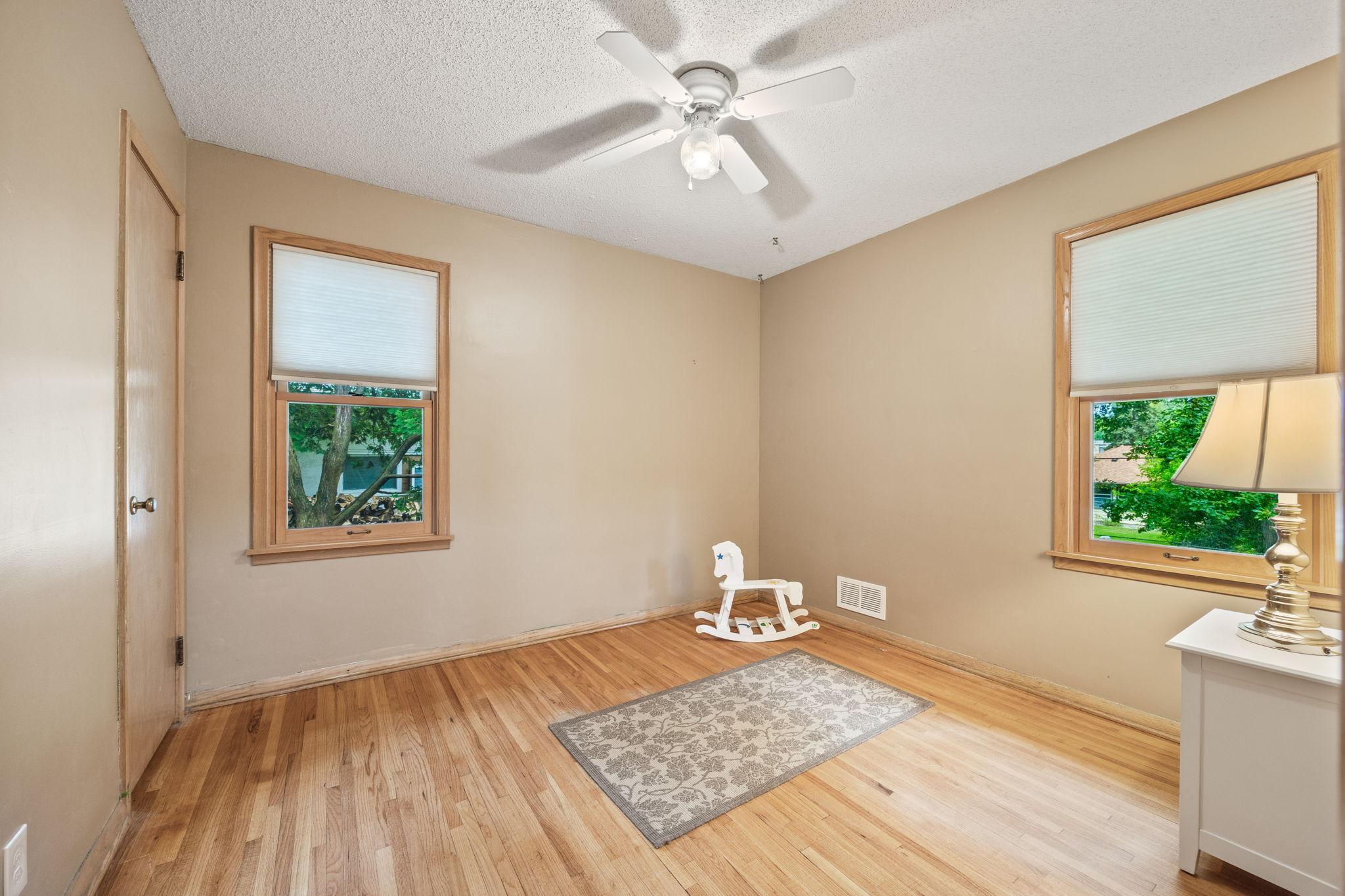 1423 Rambler Road Roseville, MN 55113 - Photo 13 of 26 Gallery Image 13
