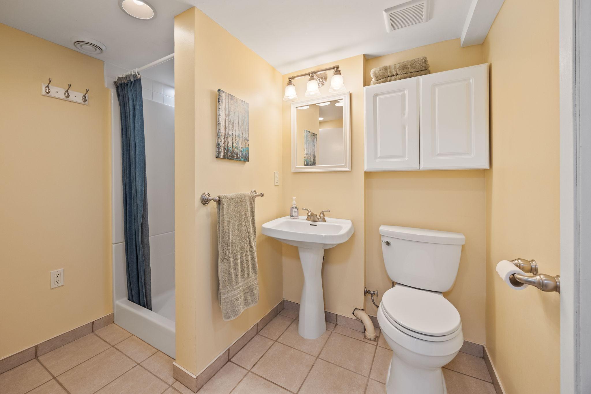 1423 Rambler Road Roseville, MN 55113 - Photo 15 of 26 Gallery Image 15