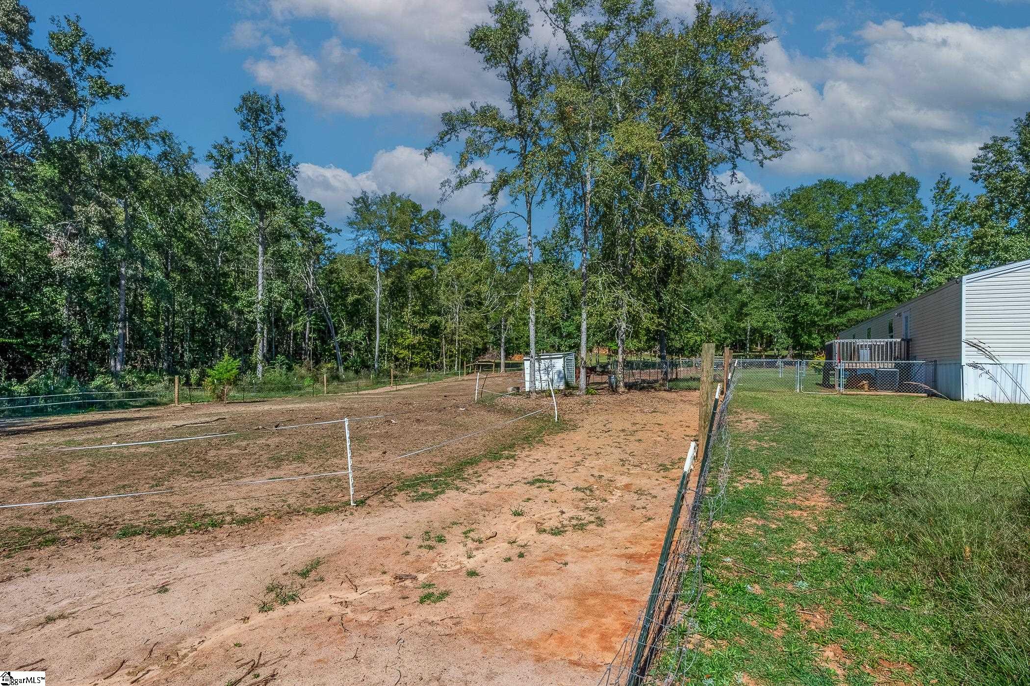 372 Power House Road Ware Shoals, SC 29692 - Photo 4 of 40