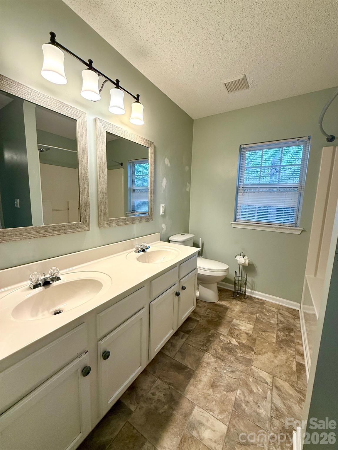 8056 Stoneham Court Matthews, NC 28105 - Photo 19 of 26