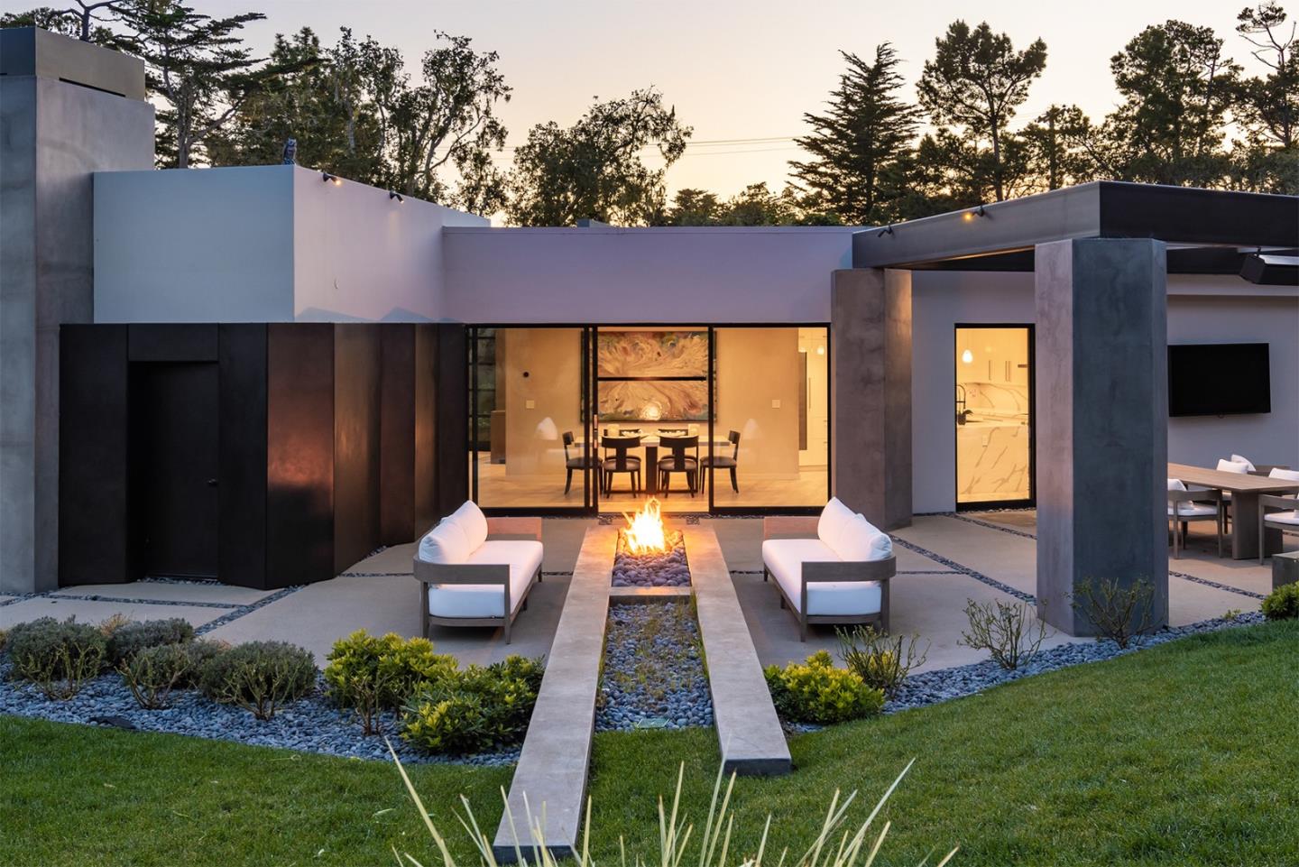 a view of an house with backyard porch and furniture