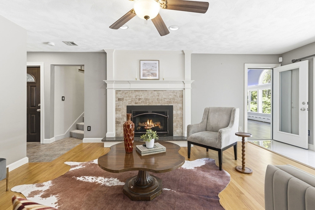 3 Russell Road Lynnfield, MA 01940 - Photo 7 of 40