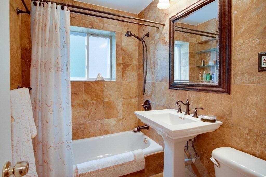 39 Westgate Road, Unit 4 Boston, MA 02467 - Photo 4 of 7