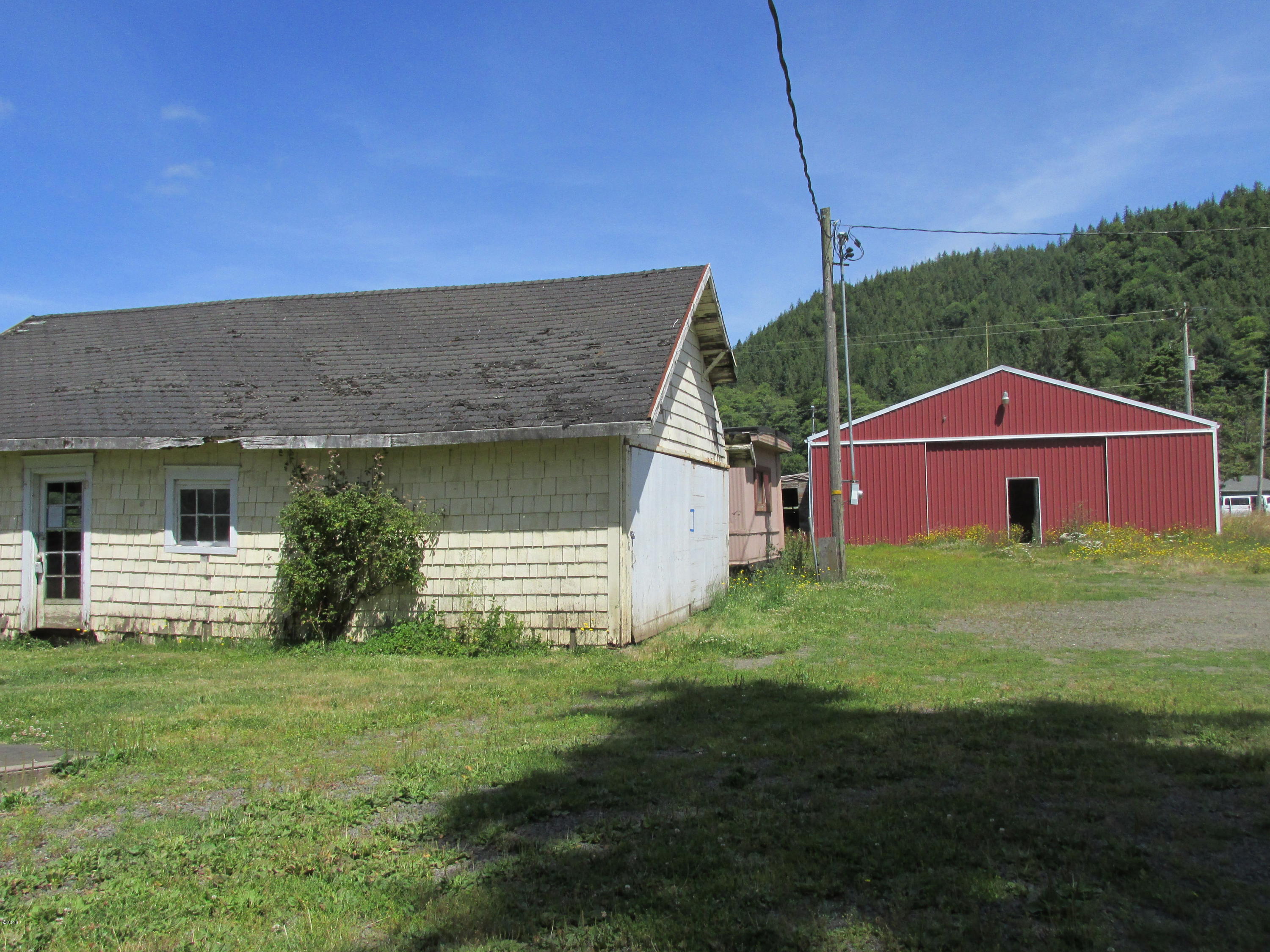 24700 Bunn Creek Road Cloverdale, OR 97112 - Photo 12 of 15 Garage and shop