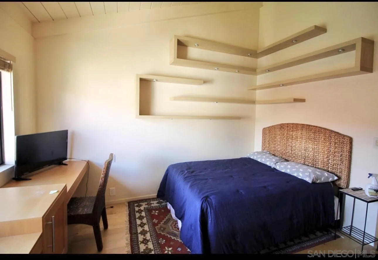 1917 Alga Road Carlsbad, CA 92009 - Photo 16 of 22