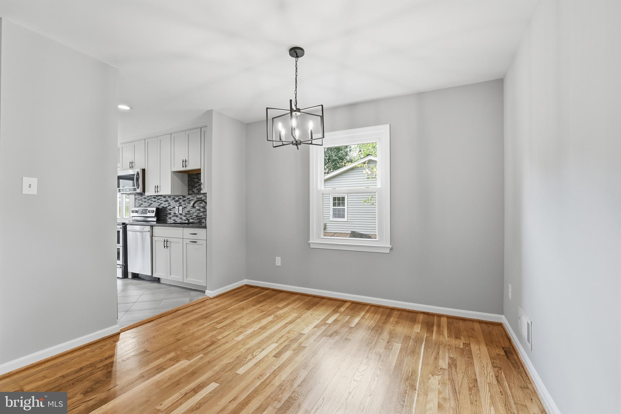 7410 Roxbury Avenue Manassas, VA 20109 - Photo 12 of 53
