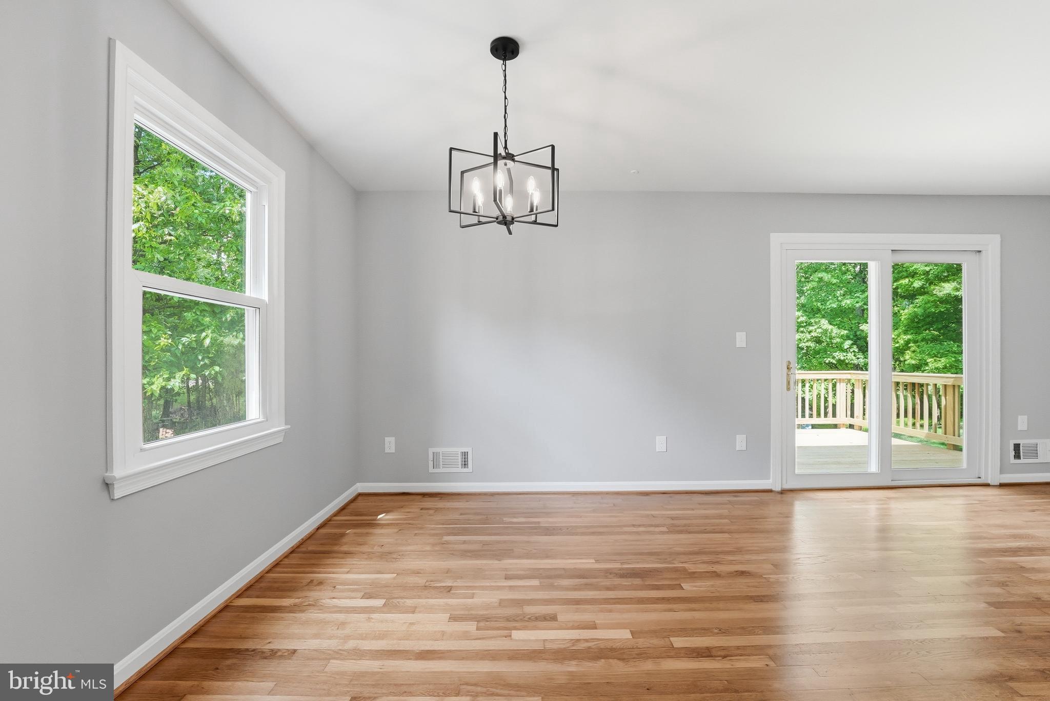 7410 Roxbury Avenue Manassas, VA 20109 - Photo 13 of 53
