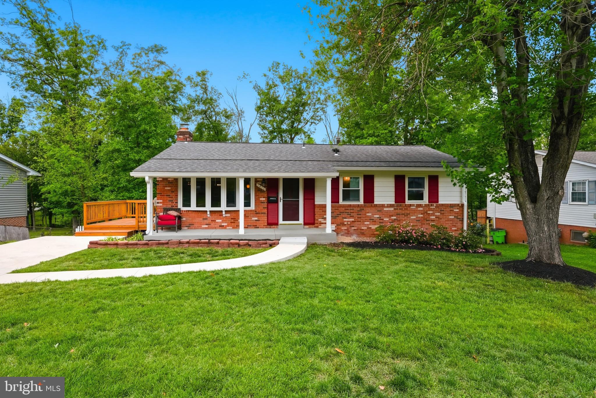 7410 Roxbury Avenue Manassas, VA 20109 - Photo 2 of 53