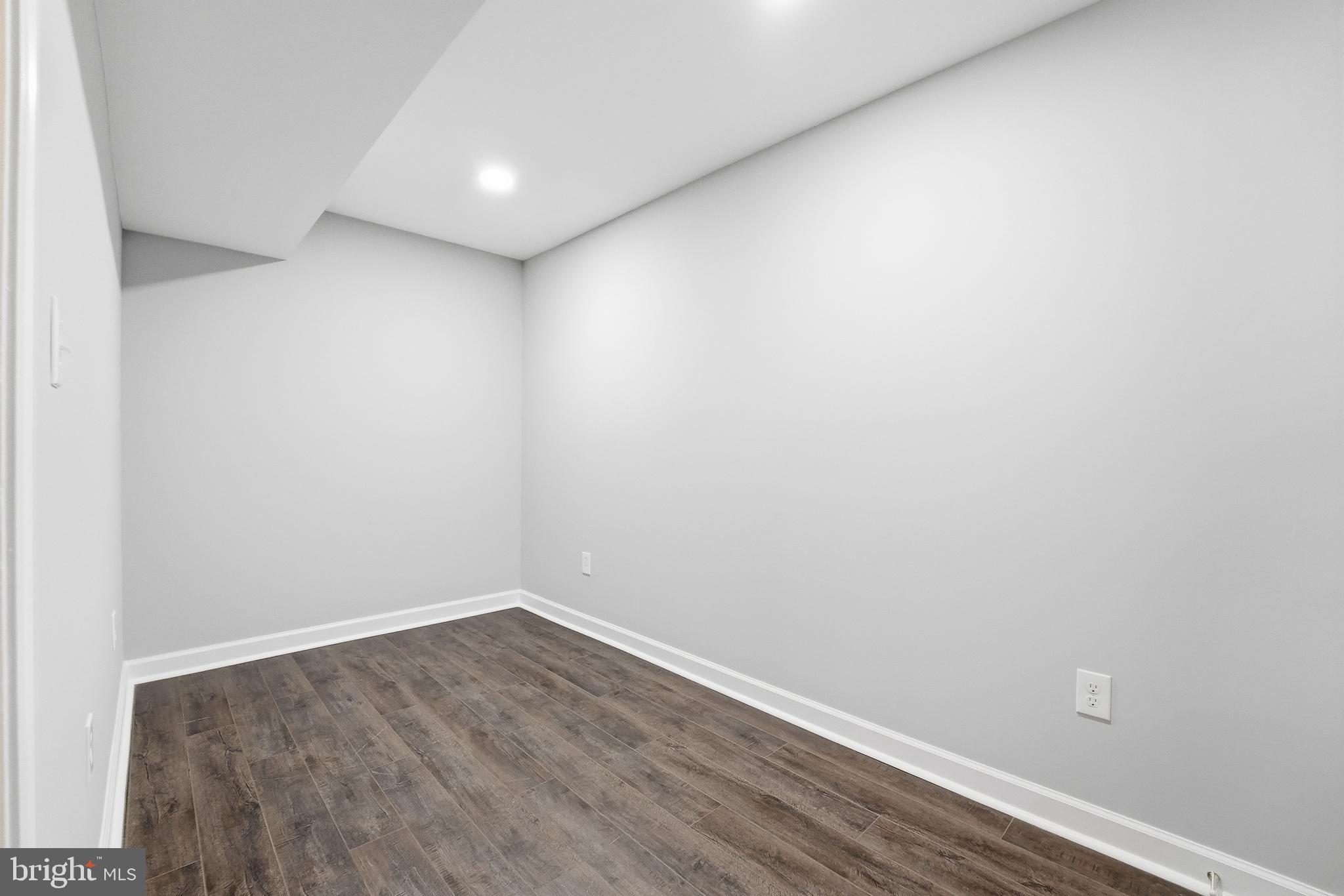 7410 Roxbury Avenue Manassas, VA 20109 - Photo 32 of 53