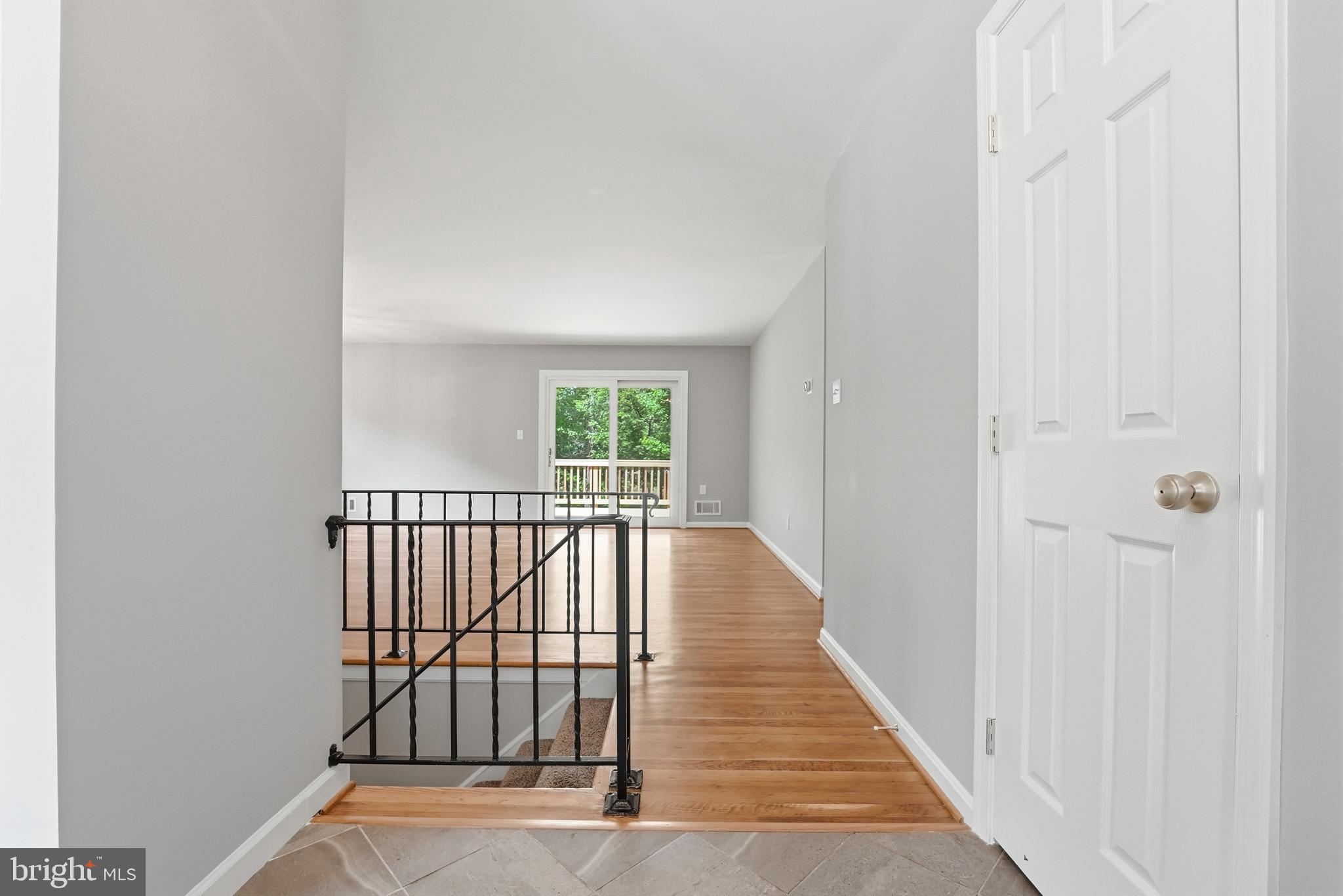7410 Roxbury Avenue Manassas, VA 20109 - Photo 8 of 53