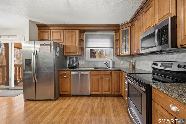 $389,900 | 62 Pinebrook Road, Colchester, CT 06415