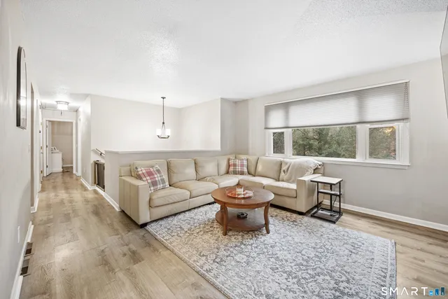 $389,900 | 62 Pinebrook Road, Colchester, CT 06415