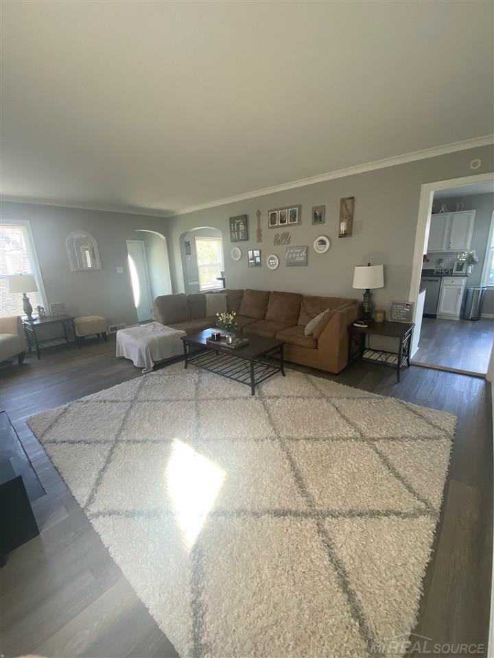 6 Utica Road Pontiac, MI 48341 - Photo 6 of 15