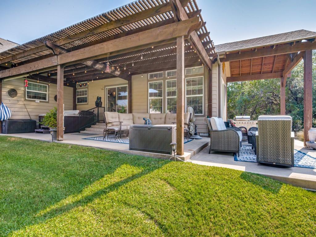 4925 Butler Lane Graham, TX 76450 - Photo 10 of 36 a living room with furniture and a garden