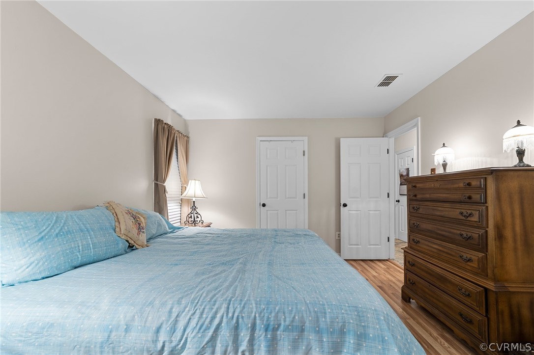 6810 Full Rack Circle Midlothian, VA 23112 - Photo 29 of 31 a bedroom with a bed and closet