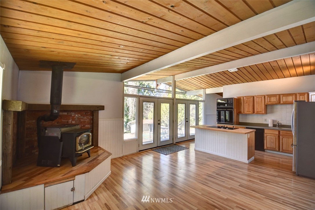 2411 Carpenter Road Southeast Lacey, WA 98503 - Photo 2 of 15 Gallery Image 2