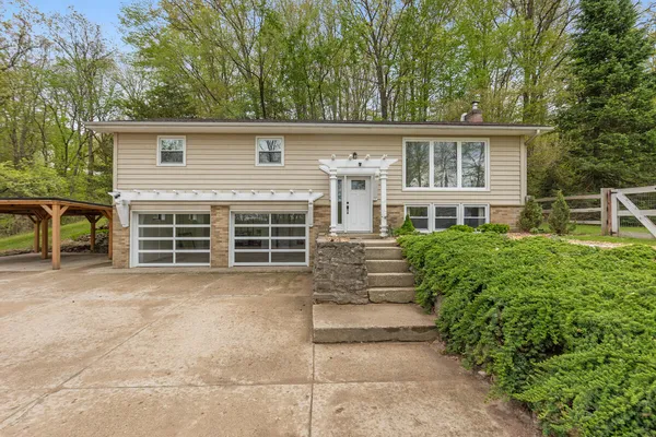 $390,000 | 10958 Grand River Drive Southeast, Lowell, MI 49331
