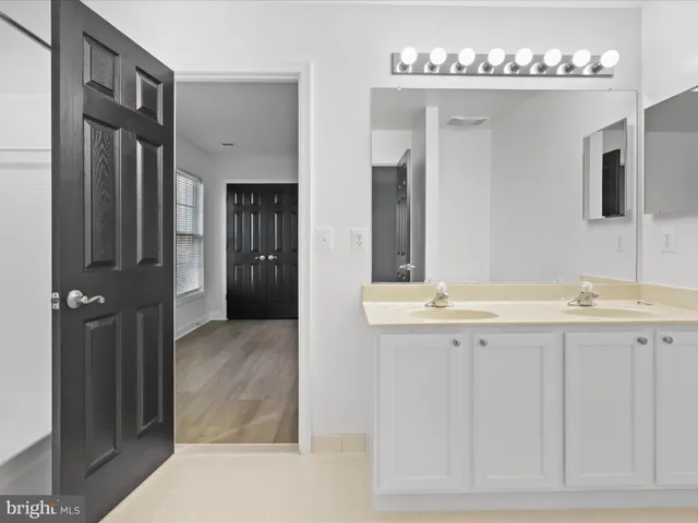 $5,900 | 3507 16th Street South, Arlington, VA 22204