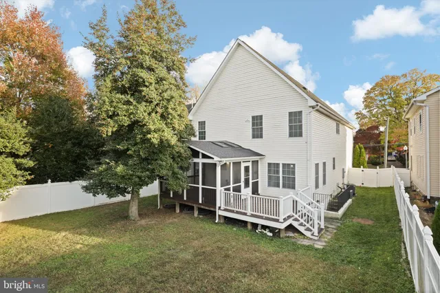 $5,900 | 3507 16th Street South, Arlington, VA 22204