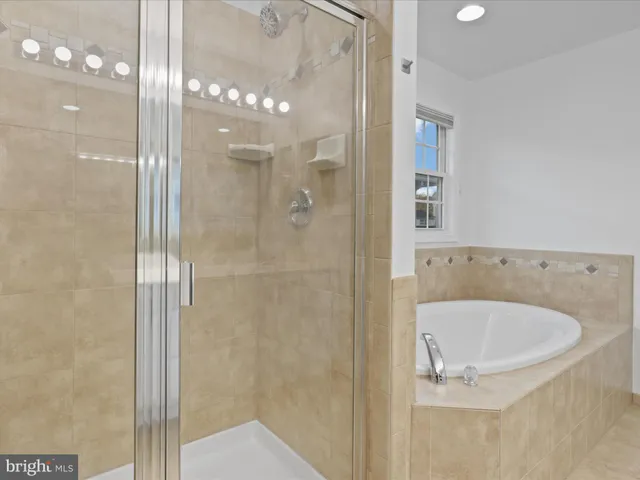 $5,900 | 3507 16th Street South, Arlington, VA 22204