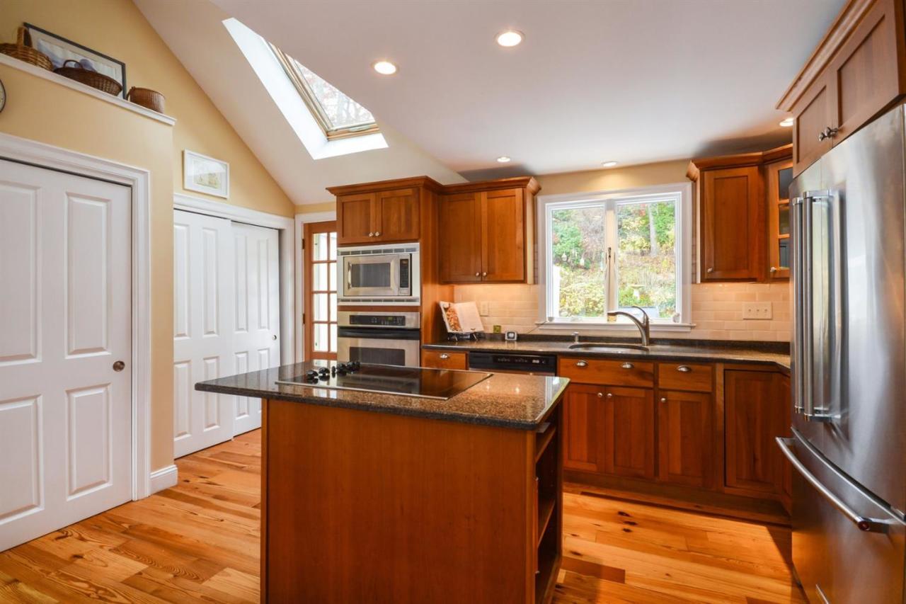 25 Pine Valley Road Hyannis, MA 02601 - Photo 8 of 34 Additional Photo