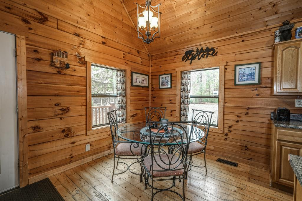 35 Relaxed Path Murphy, NC 28906 - Photo 16 of 61 Gallery Image 16