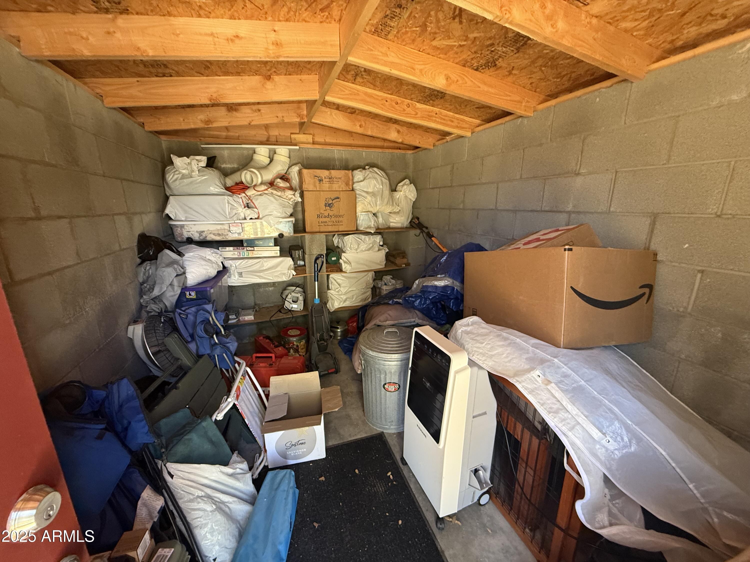 6937 Torpedo Road Crown King, AZ 86343 - Photo 20 of 23 a utility room with dryer and washer