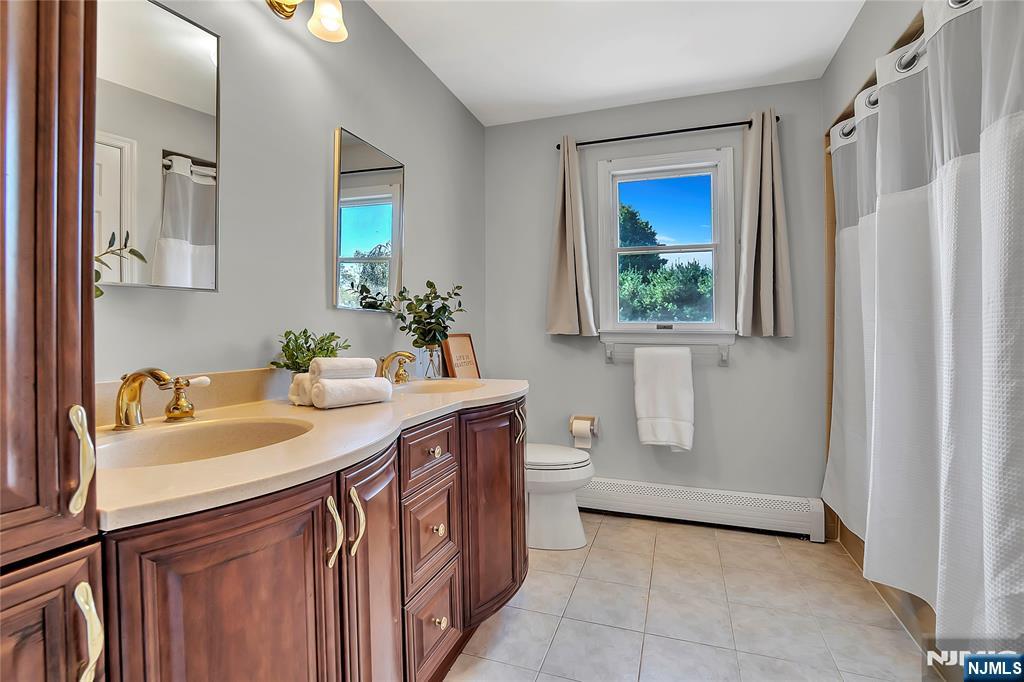 6 Meester Street Mahwah, NJ 07430 - Photo 27 of 47