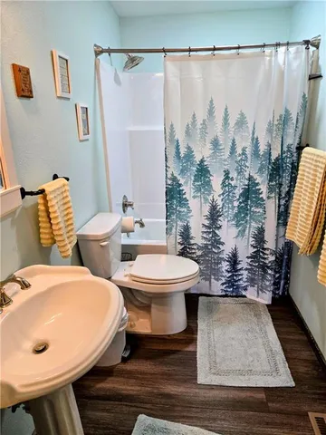 $349,000 | 1049 Southeast 475th Road, Knob Noster, MO 65336