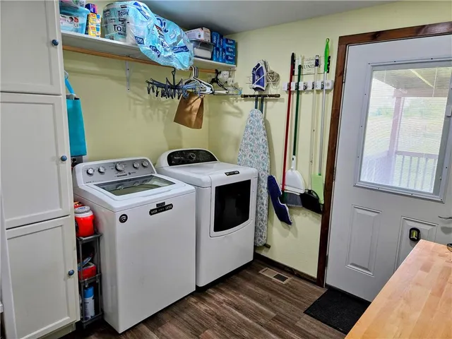 $349,000 | 1049 Southeast 475th Road, Knob Noster, MO 65336