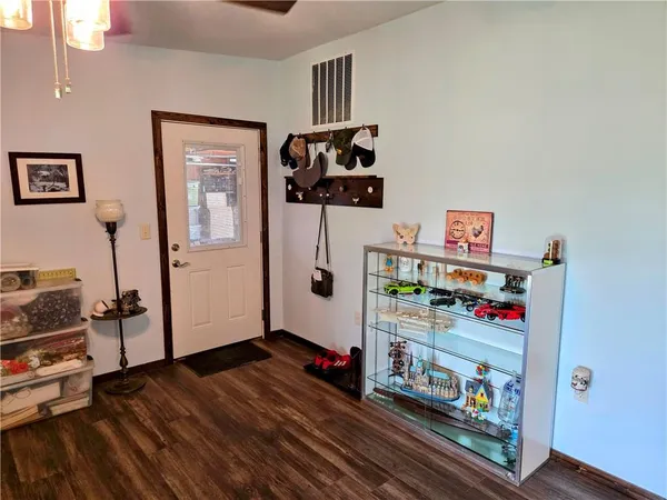 $339,000 | 1049 Southeast 475th Road, Knob Noster, MO 65336
