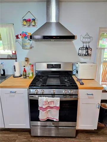 $349,000 | 1049 Southeast 475th Road, Knob Noster, MO 65336