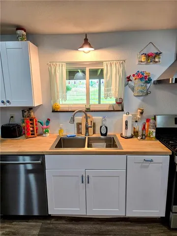 $349,000 | 1049 Southeast 475th Road, Knob Noster, MO 65336