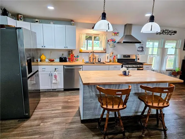 $349,000 | 1049 Southeast 475th Road, Knob Noster, MO 65336