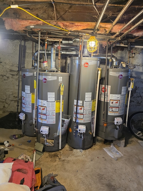 33 Plain Street Fall River, MA 02723 - Photo 2 of 15