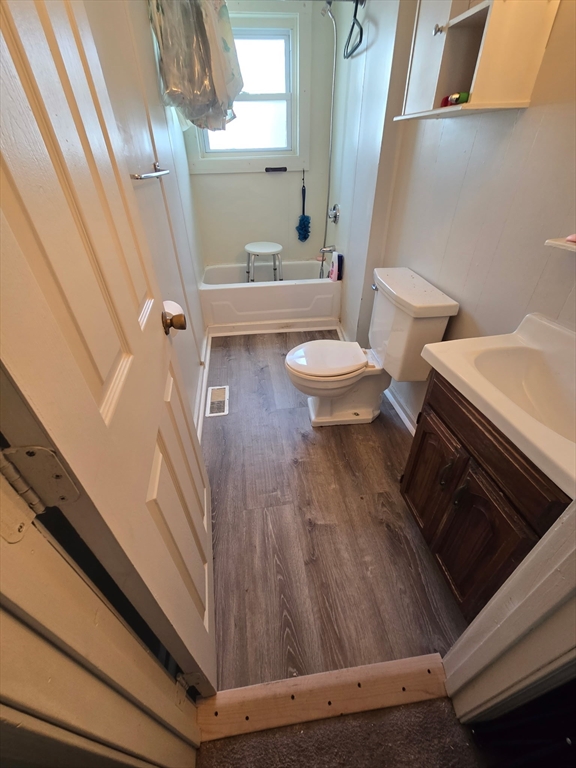 33 Plain Street Fall River, MA 02723 - Photo 8 of 15