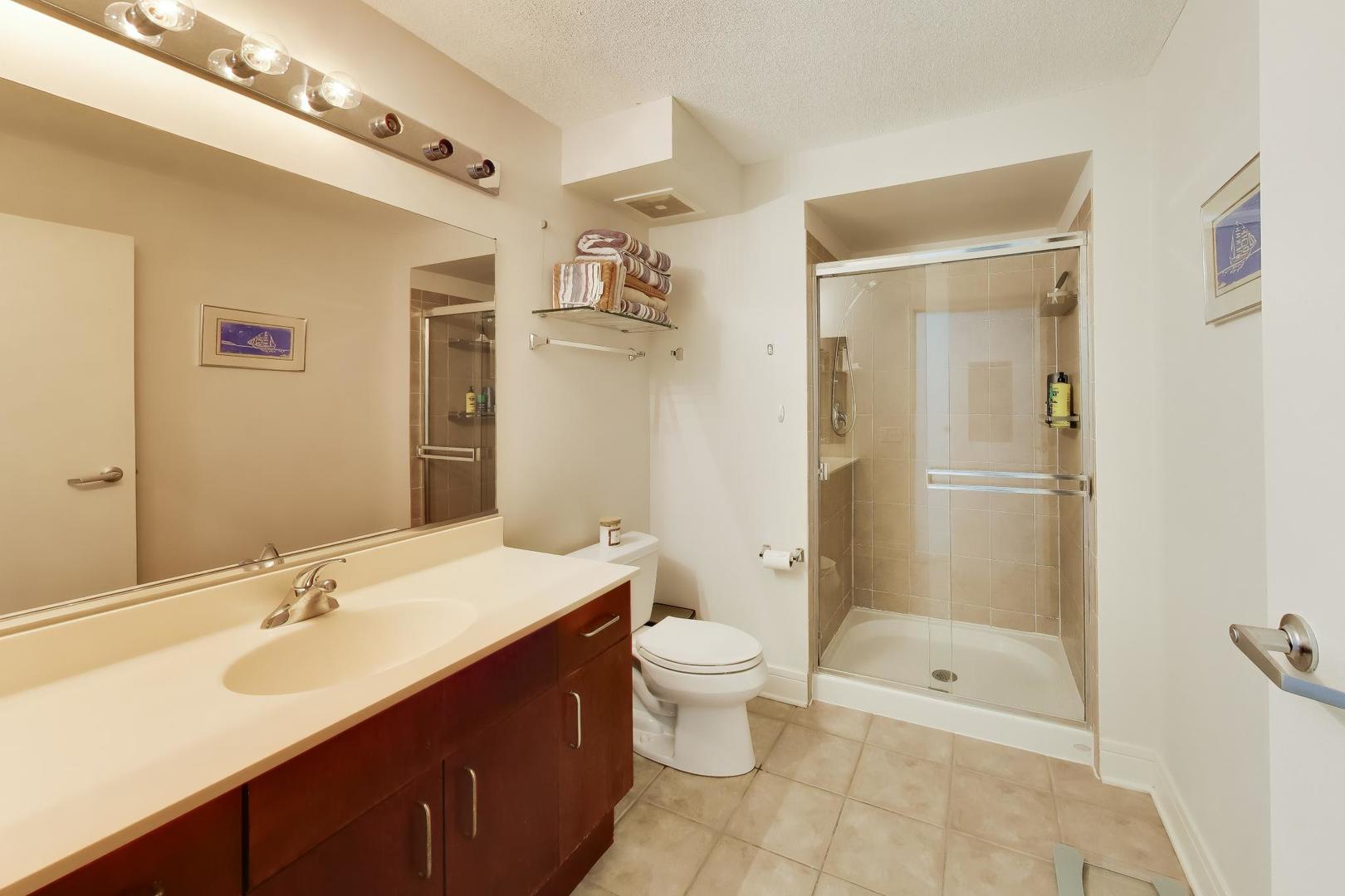 800 Elgin Road, Unit 1419 Evanston, IL 60201 - Photo 19 of 38 Gallery Image 19