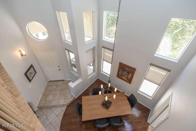 11218 Shadyridge Road Moorpark, CA 93021 - Photo 17 of 48 a workspace with furniture and window