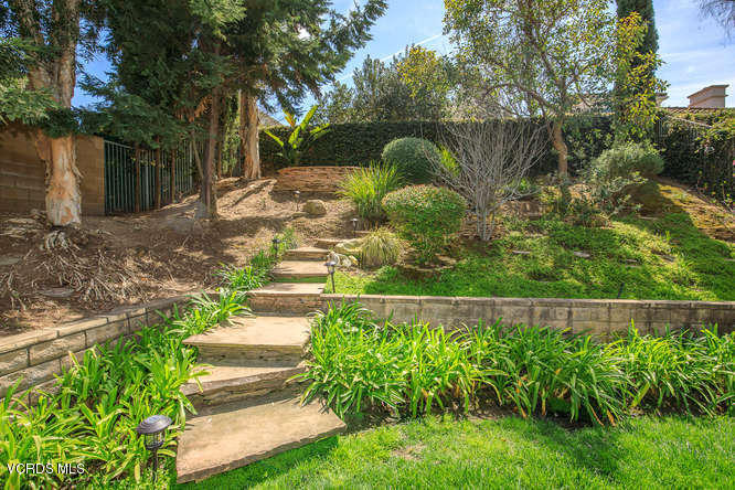 11218 Shadyridge Road Moorpark, CA 93021 - Photo 42 of 48 a view of a backyard