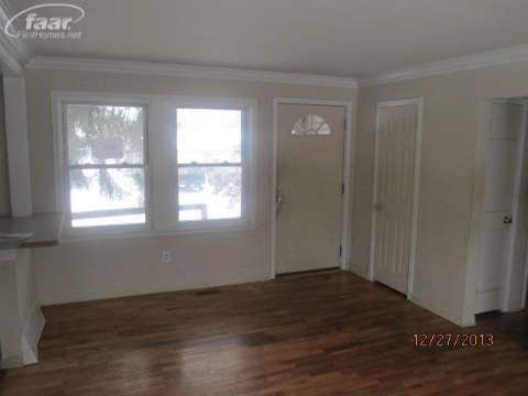 6202 South Center Road Grand Blanc, MI 48439 - Photo 4 of 21 20389152-3.JPG