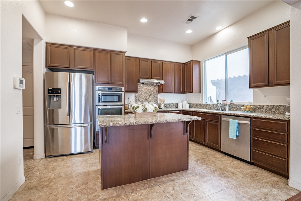 1422 Pershing Road Chula Vista, CA 91913 - Photo 5 of 21