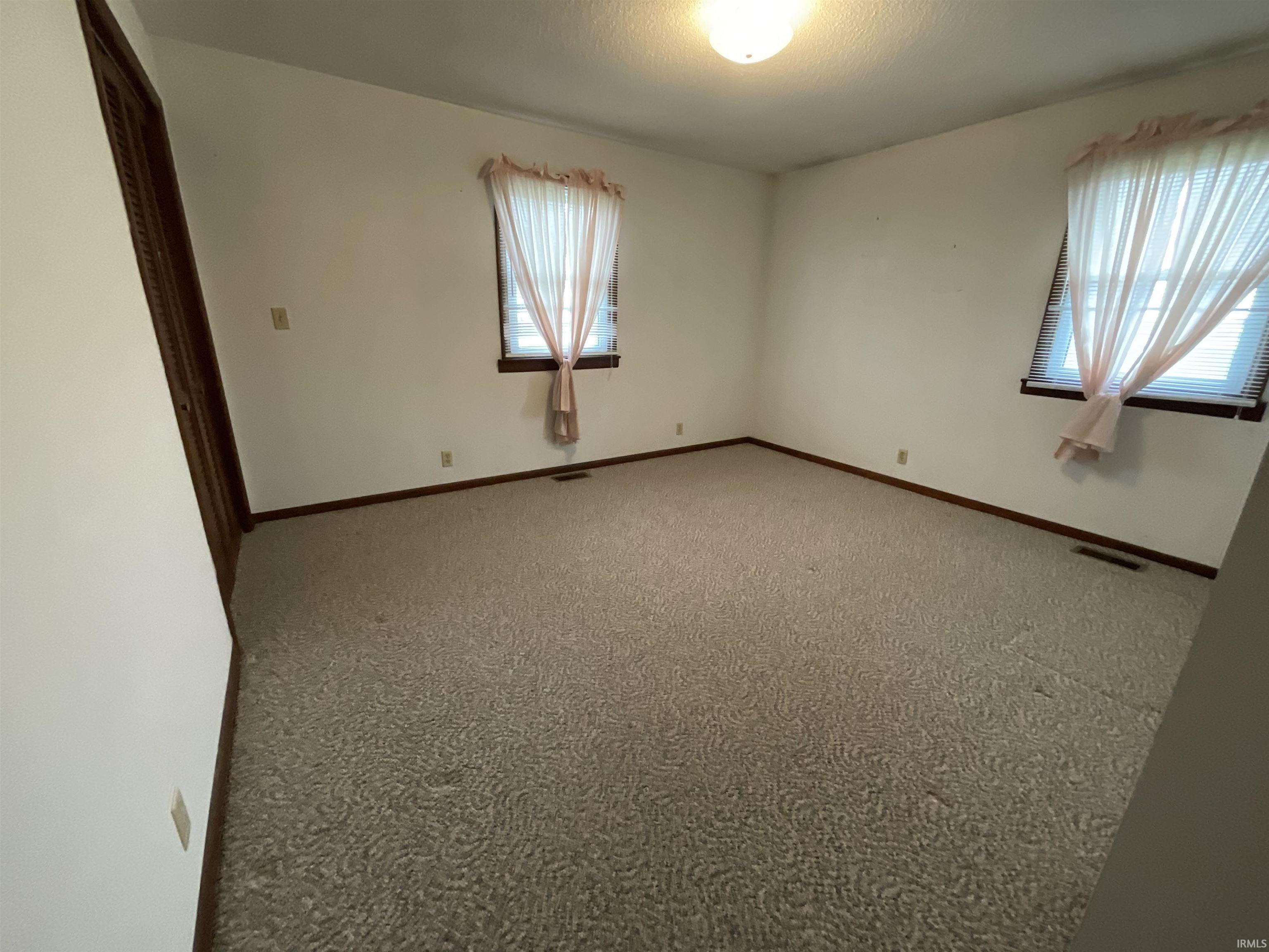 5434 Yoder Road Yoder, IN 46798 - Photo 11 of 18