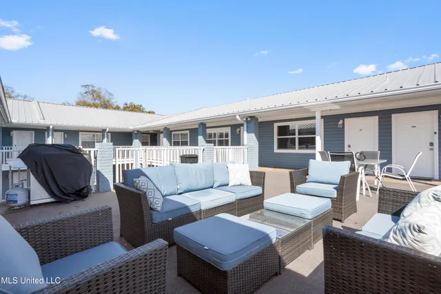 $172,000 | 1282 Beach Boulevard, Unit 220, Biloxi, MS 39530