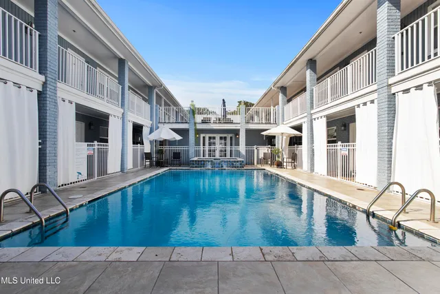 $172,000 | 1282 Beach Boulevard, Unit 220, Biloxi, MS 39530