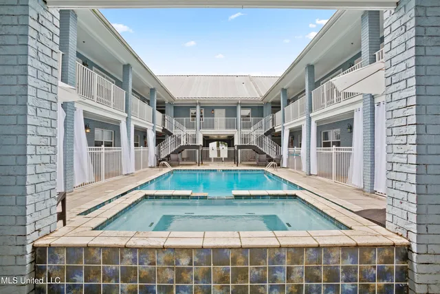 $172,000 | 1282 Beach Boulevard, Unit 220, Biloxi, MS 39530